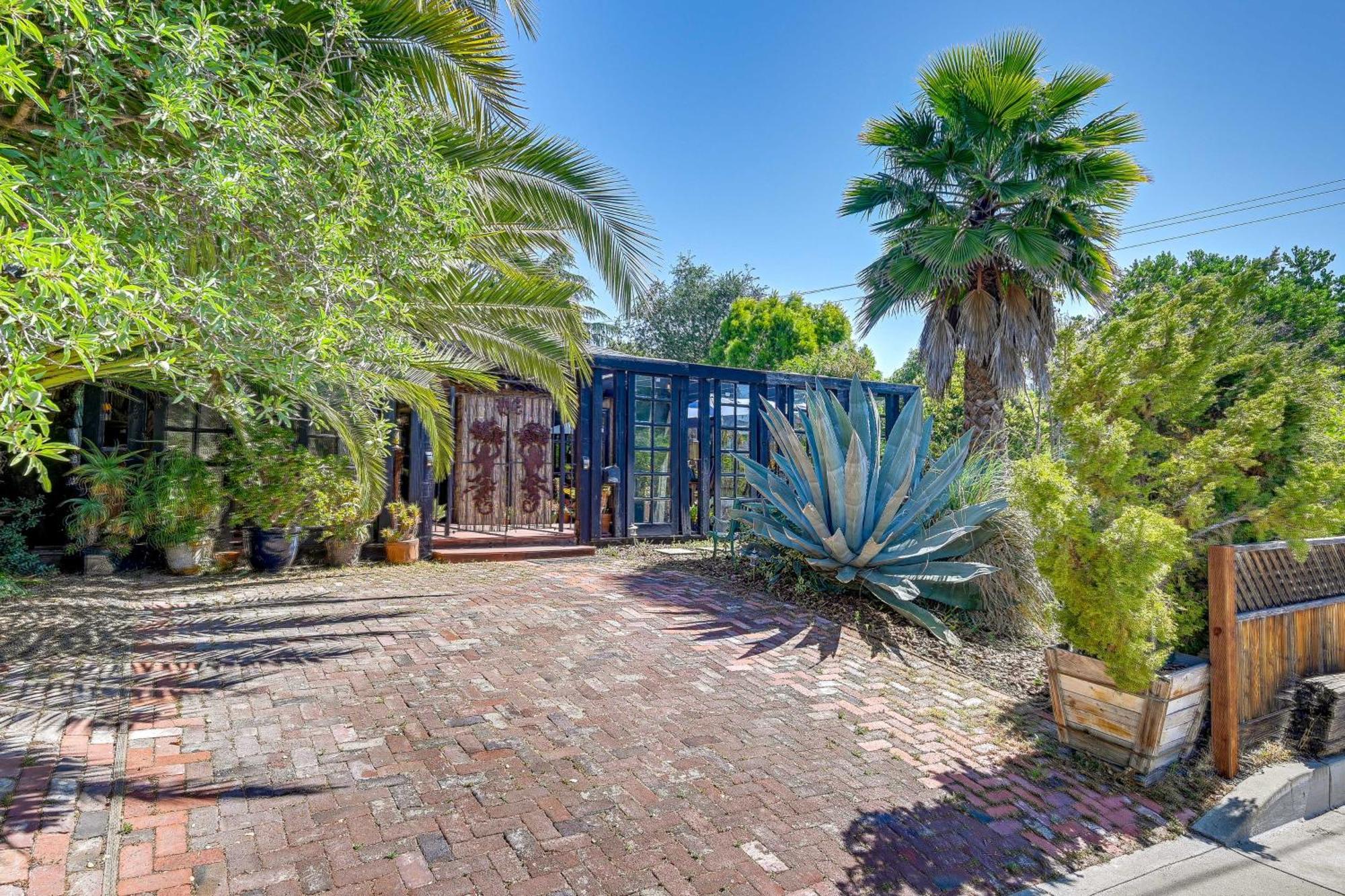 Bohemian Wonderland Benicia Bungalow With Pergola! Εξωτερικό φωτογραφία